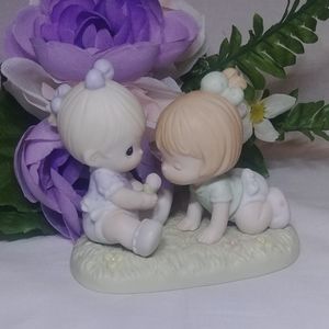 Precious Moments Figurine:1996 Good Friends Are